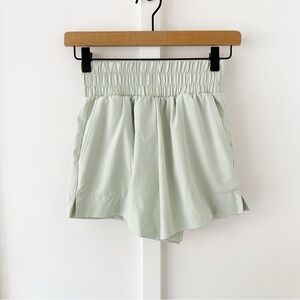 ABERCROMBIE green traveler shorts